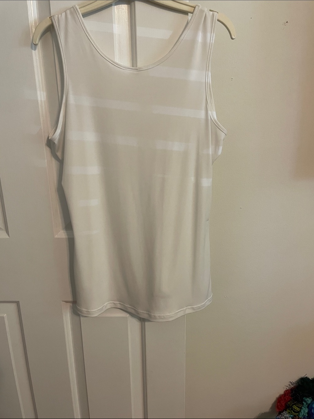 Ethyl White Scoop Neck Tank Top - Picture 3 of 3